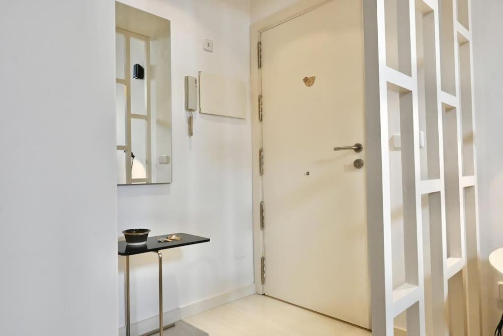 For You Rentals Apartamento Temporal Con Encanto A Pocos Metros Del Sol Myr13 Madrid Kültér fotó